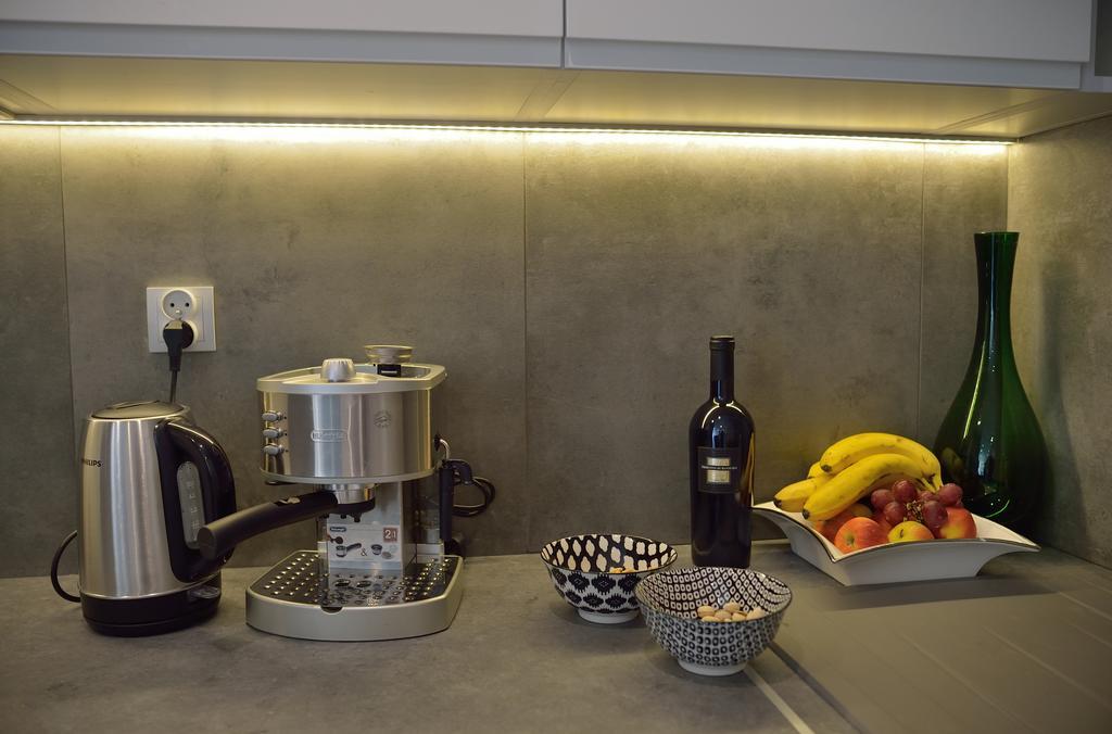 Garden Apartment Cracow- Shopping Mall 1Min, Underground Parking, Family Friendly, City Center Kraków Eksteriør billede