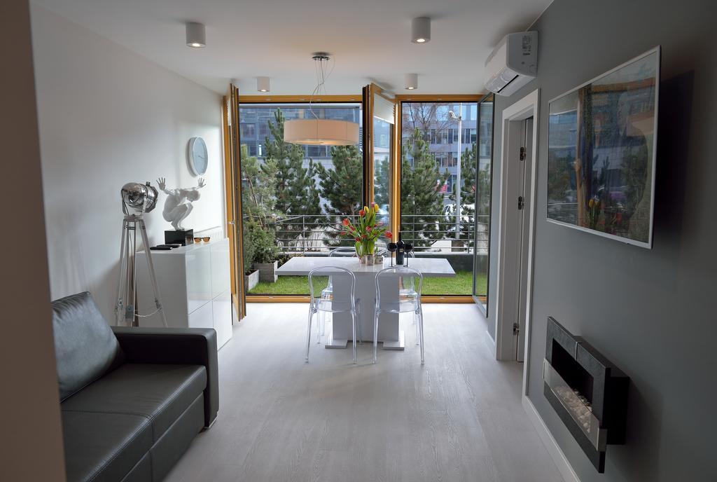 Garden Apartment Cracow- Shopping Mall 1Min, Underground Parking, Family Friendly, City Center Kraków Eksteriør billede